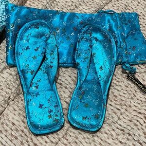 Abella Women's Blue Slippers